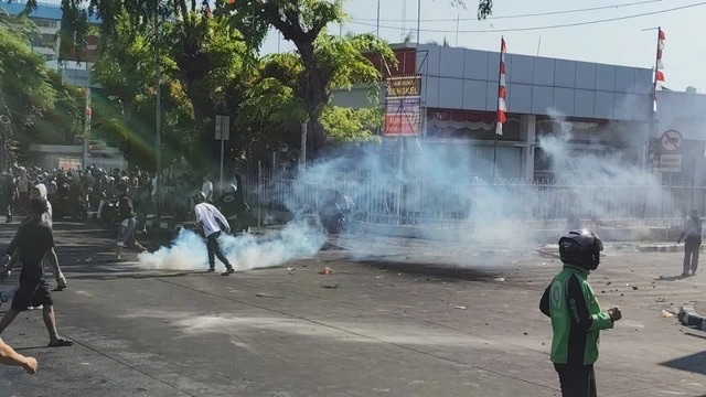 Seberapa Parah Efek Gas Air Mata ke Tubuh Kita?