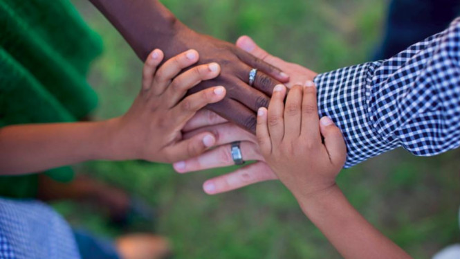 LDR dan Rahasia Mengajak Suami Aktif Bermain dengan Anak