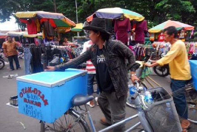 Azwan : Penertiban PKL di Pekanbaru Tidak Ada Hubungannya Dengan Pemilu