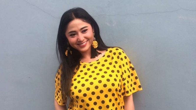 Heboh Pengakuan Dewi Perssik soal Malam Pertamanya dengan Saipul Jamil