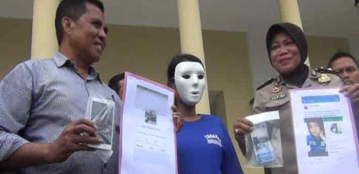 Edan, Jual Diri di Facebook, Ibu Hamil Ini Siap Layani 1 Laki-laki dan 3 Perempuan Sekaligus