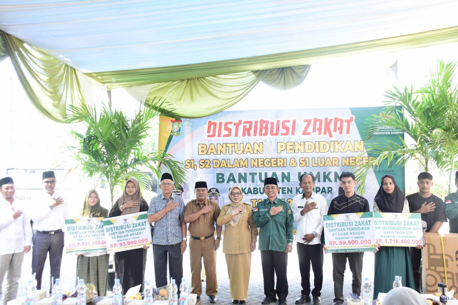 Hore! 1.153 Mahasiswa Kampar Terima Beasiswa Baznas, Wabup: Jangan Lupakan Orang Tua