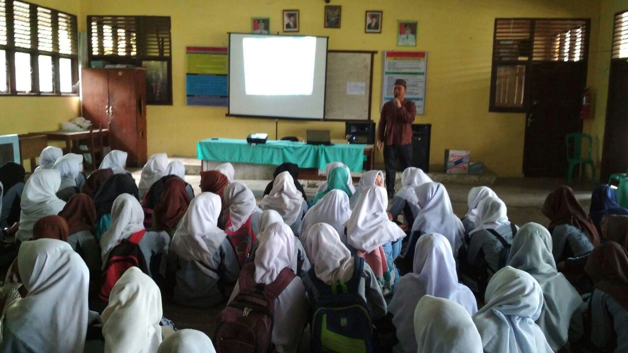 Di Jepang Guru SMK 1 Kuantan Hilir Promosikan Pacu Jalur