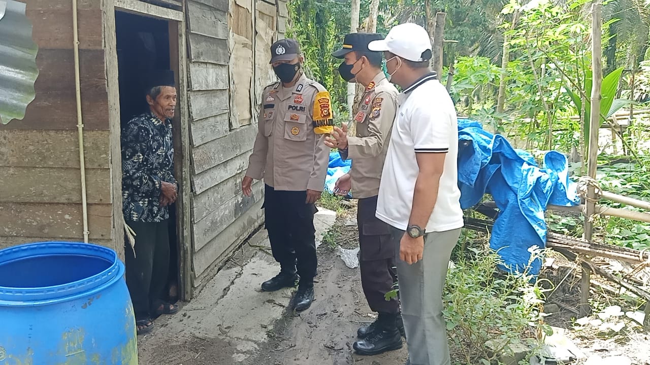 Polsek Pangkalan Lesung Jalankan Program 'Ajak, Vaksin, Antar' Terhadap Lansia