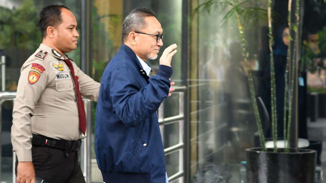 Zulkifli Hasan Sangkal Keluarkan Izin Alih Fungsi Hutan yang Diajukan Annas Maamun