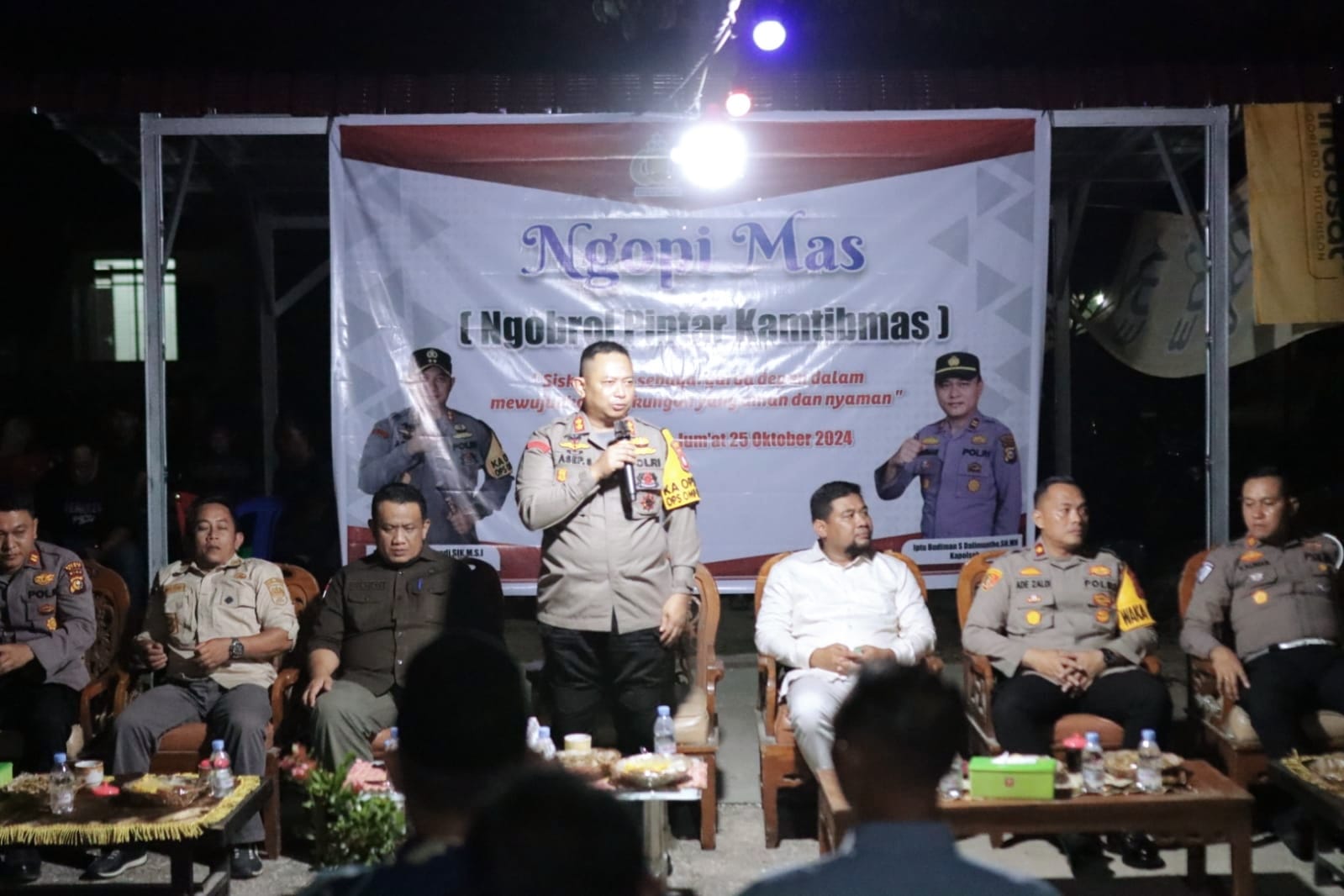 Kapolres Siak Ajak Masyarakat Jaga Kamtibmas untuk Pilkada Aman dan Damai Melalui Program Ngopi Mas