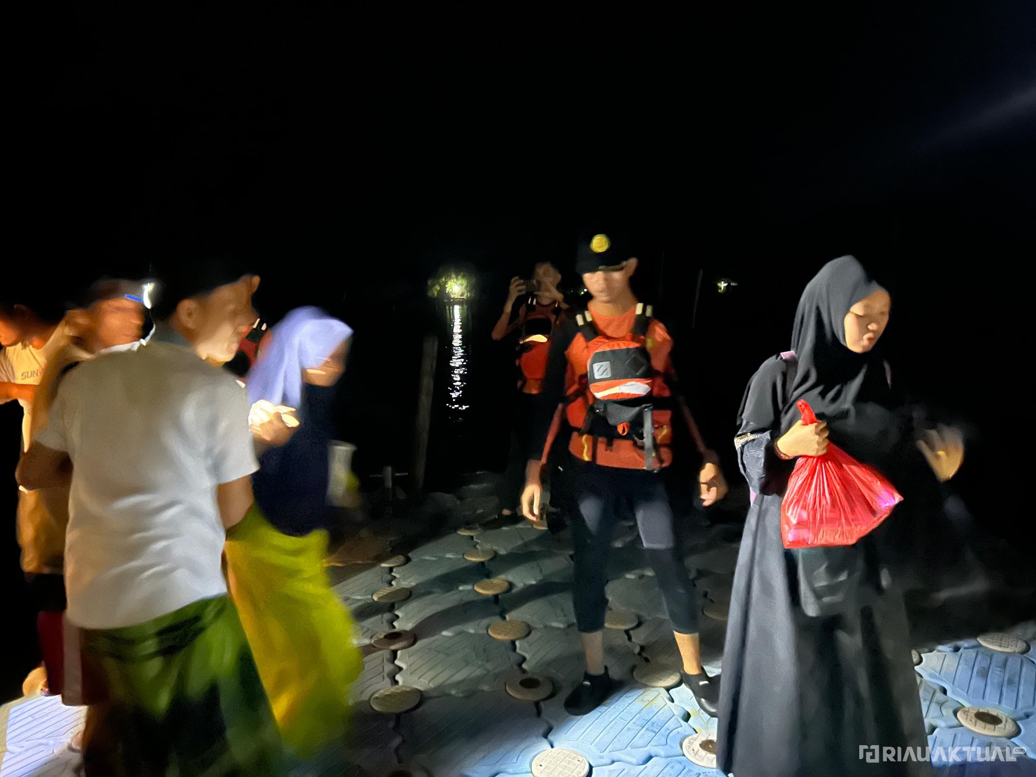 Mencekam, Kapal yang Ditumpangi 90 Santri di Meranti Mati Mesin