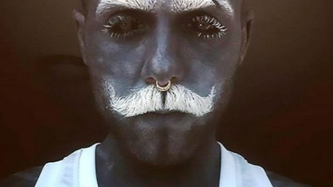 Nekat, Pria yang 90% Tubuhnya Tertutup Tato Hilangkan Kelamin