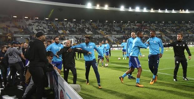 Evra Tiru Aksi Eric Cantona, Tendangan Kungfu ke Sporter, Ini vidionya!