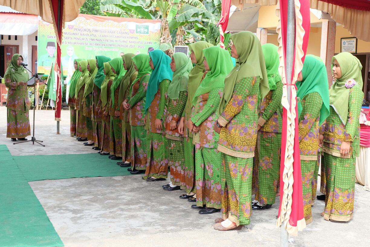 Zulaikhah Lantik Pengurus PAC Muslimat NU Kecamatan Kempas