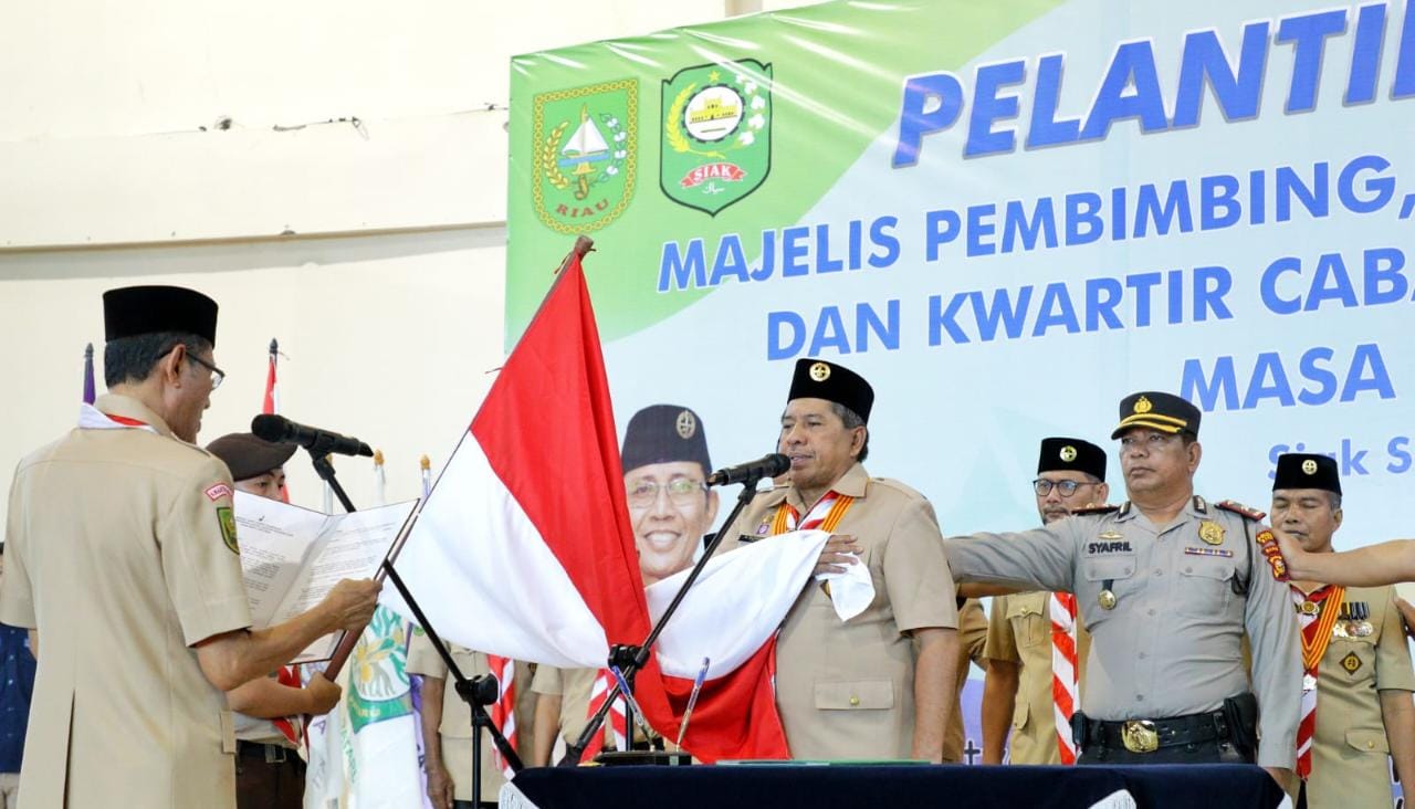 Bupati Siak Dilantik Sebagai Ketua Kamabicab Oleh Ketua Kwartir Gerakan Pramuka Riau