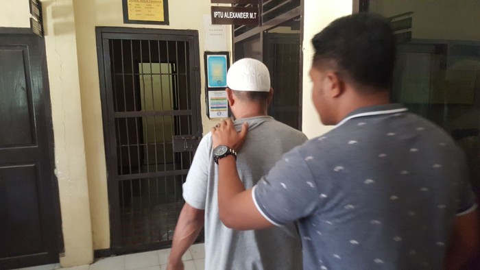 Ini Modus Penyamaran Predator Seks Cabuli Santri di Bandung