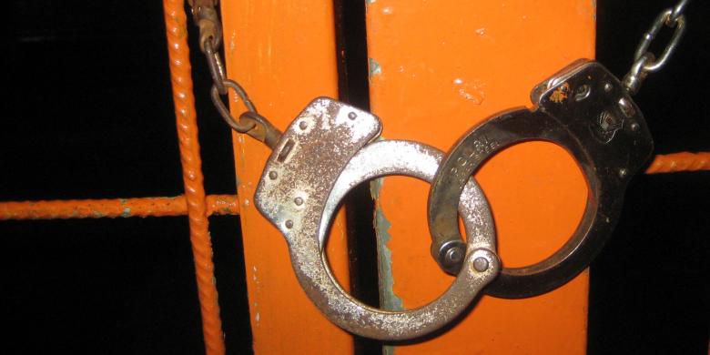 Pria Ini Mengaku Sudah 4 Kali Curi Pagar Bandara