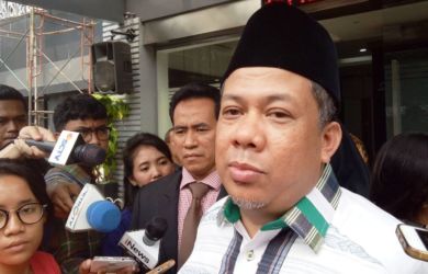 Datangi Polda Metro Jaya, Fahri Hamzah Titip Tantangan buat Sohibul Iman