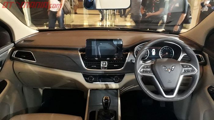 Jajal Transmisi i-AMT Wuling Cortez, Samakah dengan AGS-nya Suzuki..