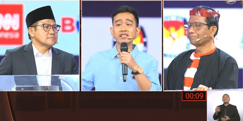 KPU Jamin Tidak Ada Alat Bantu Menempel pada Kontestan Debat Mendatang