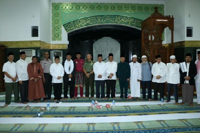 Ayat Cahyadi Hadiri Tasyakur Milad MUI ke-42