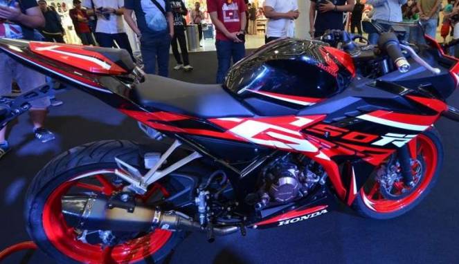 Hanya Ada Satu Unit, Honda CBR150R Ini Laku Rp43,5 Juta