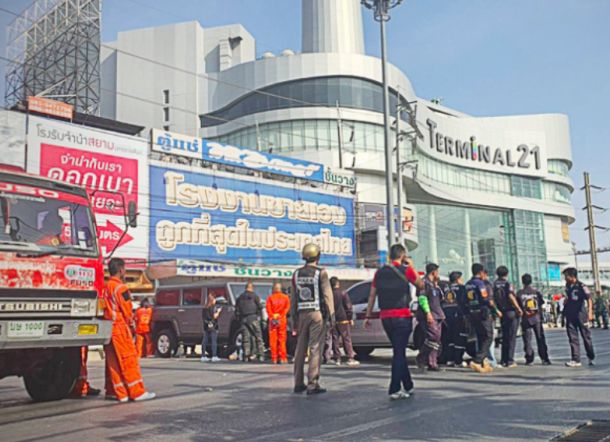 Kembali Warga Thailand Panik Ada Bom di Lokasi Penembakan Massal, Ternyata Isinya..