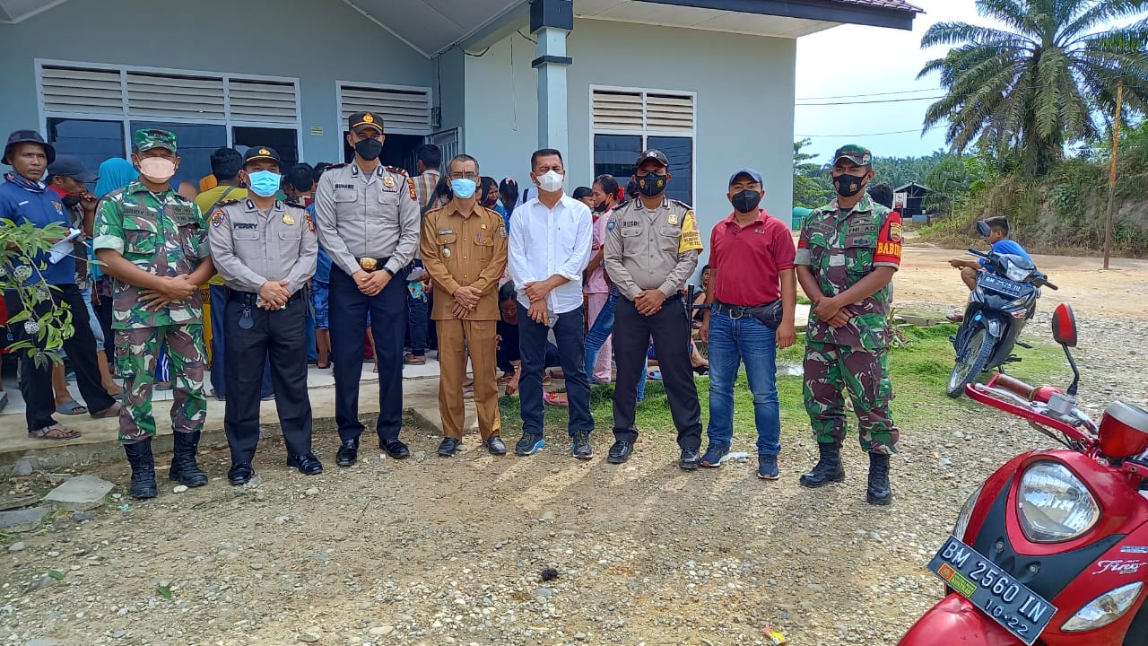 Maksimalkan Percepatan Vaksinasi, Polsubsektor Pelalawan Lakukan Pengamanan