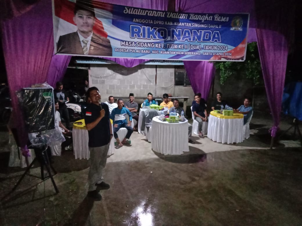 Masyarakat Kuantan Hilir Seberang Hadiri Reses Anggota DPRD Kuansing Riko Nanda