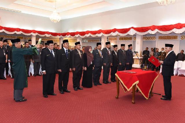 Gubernur Riau Lantik Sembilan Pejabat Tinggi Pratama, Berikut Nama dan Jabatannya