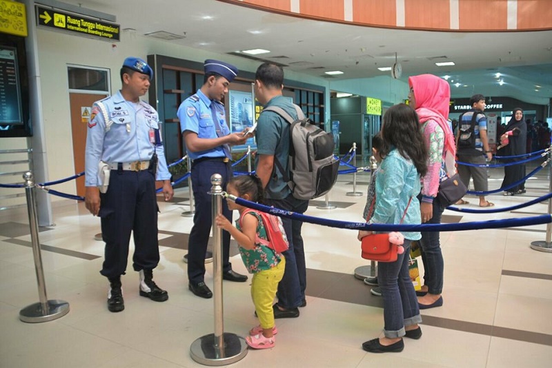 TNI AU, Paskhas dan Satpomau Lakukan Pengamanan di Bandara SSK II Pekanbaru