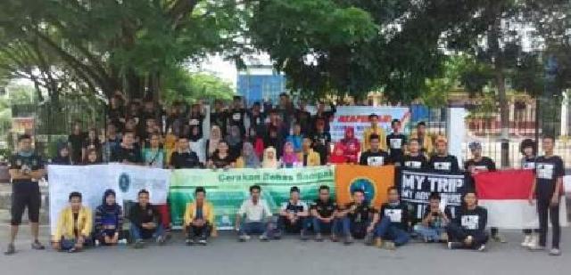 Hari Peduli Sampah Nasional, Ratusan Pelajar dan Organisasi Lainnya Turun ke Jalan