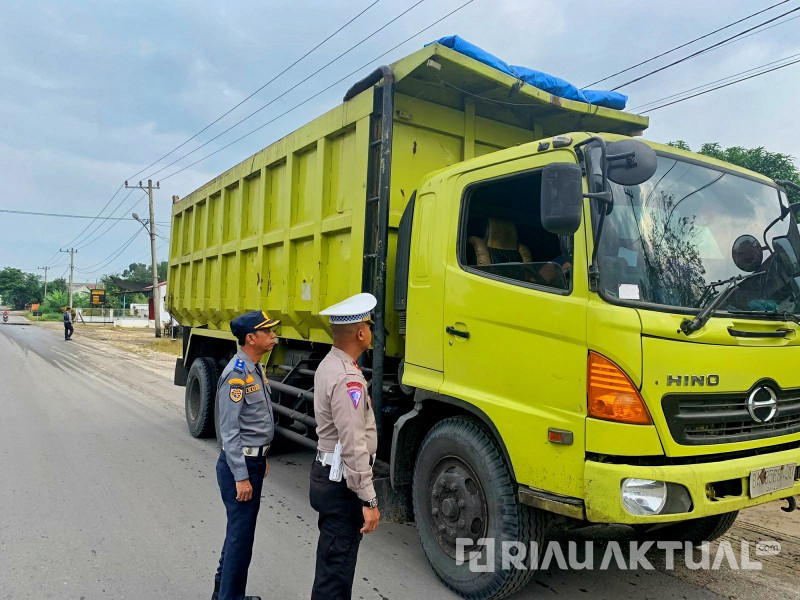 Operasi Gakkum Penumbar 2024 Dishub Riau di Kuansing Tilang 114 Truk