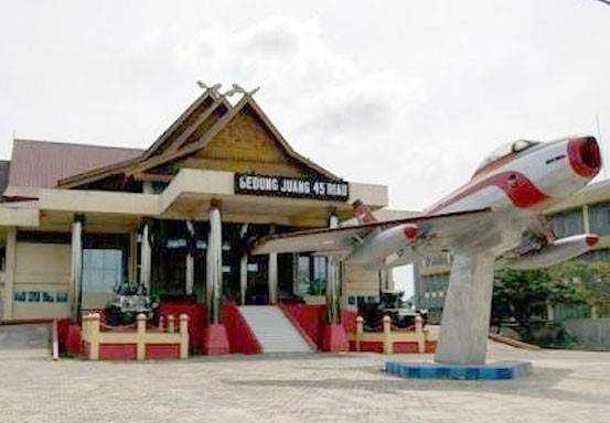 Disbud Riau Serahkan Aset Gedung Juang 45 ke Dinas PUPR untuk Direhap Jadi Museum