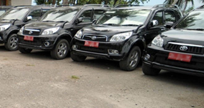 Pemko Pekanbaru Pasang Stiker di Kendaraan Operasional