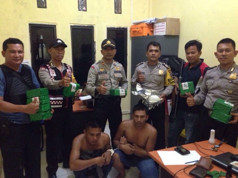 Polsek Siak Kecil Amankan 10 Kg Sabu, Dua Tersangka Diringkus