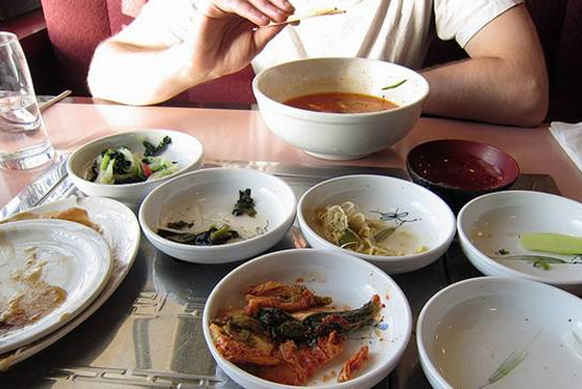 Bahaya Makan Terlalu Cepat Bagi Kesehatan