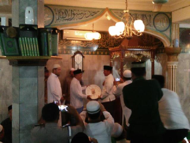 Kapolda Riau Giatkan Salat Subuh Berjemaah