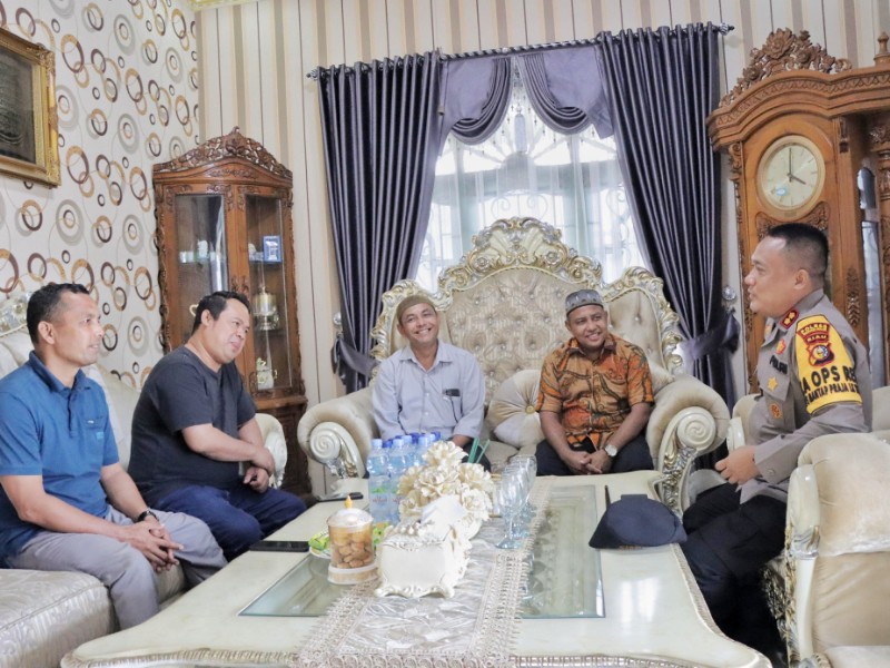 Kapolres Rokan Hilir Silaturahmi dengan Tokoh Masyarakat untuk Jaga Kamtibmas Jelang Pilkada 2024