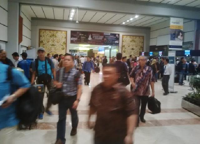 Pengguna Jasa Angkutan Udara Bandara SSK II Meningkat 20 Persen