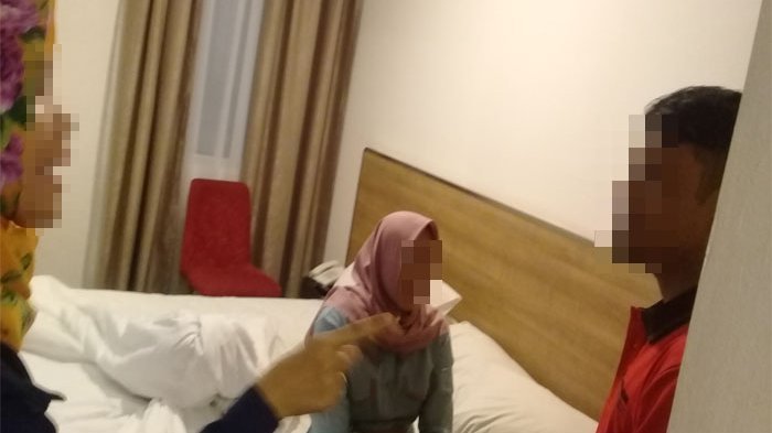 Pria di Dumai ini Kedapatan Berduaan Dengan Wanita Lain di Hotel, Kondisi Sang Istri Bikin Terharu