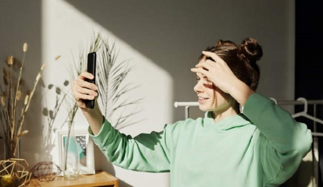 Begini Caranya Biar Kamu Tetap Kece saat Video Call