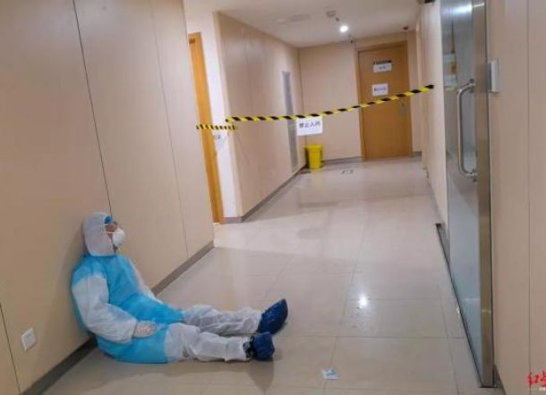 Dokter di China Tumbang Usai Kerja 20 Jam