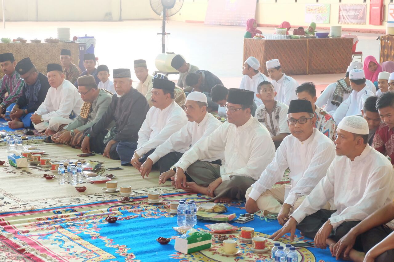 Sekda Inhil, Said Syarifuddin Buka Puasa Bersama Kwarcab Gerakan Pramuka