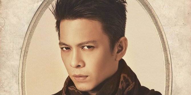 Gaya Sehari-hari Ariel Noah Bikin Salut, Makan di Warteg Sampai Ngopi di Warkop