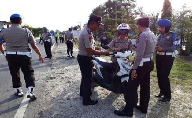Propam dan Sat Lantas Polres Kampar Tertibkan Kendaraan Anggota Polisi