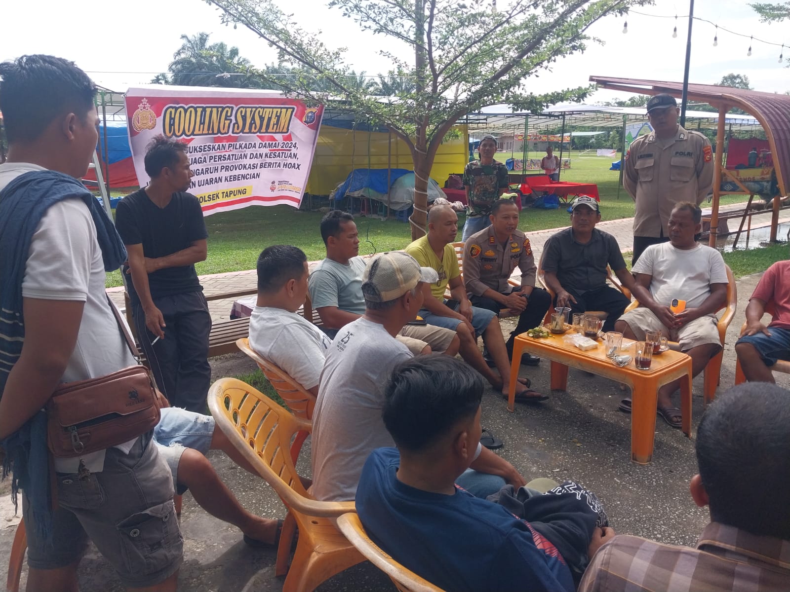 Polsek Tapung Ajak Warga Tak Terpancing Hoak Demi Pilkada Damai