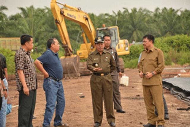 Herliyan Saleh Tinjau Proyek di Mandau