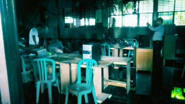 Ruang komputer Sekolah Santa Maria Pekanbaru Ludes Terbakar