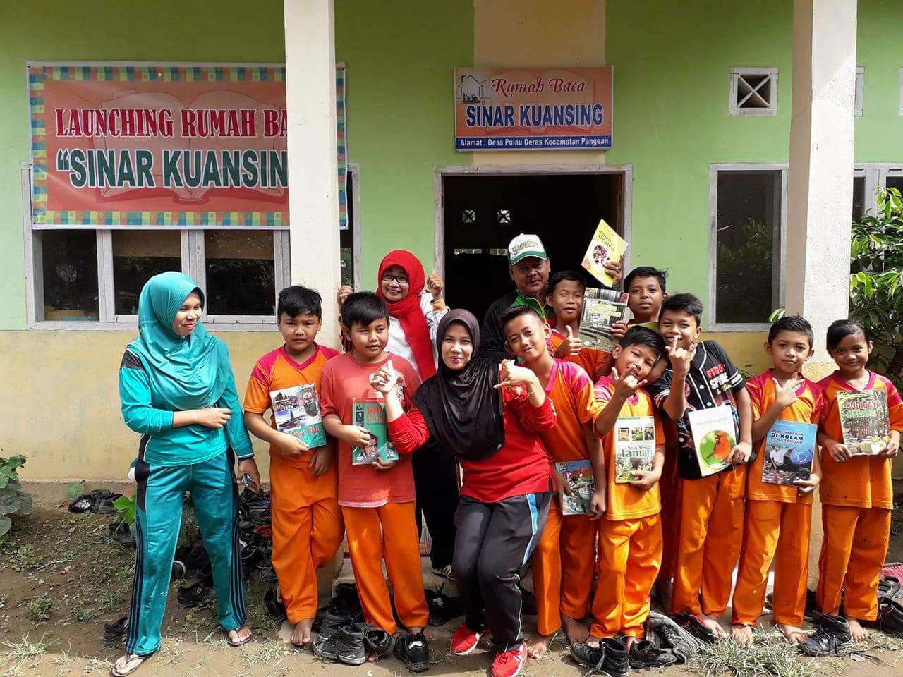 Berawal Dari Buku Tak Terurus, Hingga Tercetus Ide Mendirikan Rumah Baca