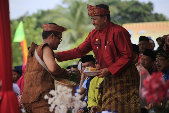 Ribuan Orang Ikuti Pawai Budaya, Alfedri: Adat dan Budaya Mengangkat Marwah Negeri