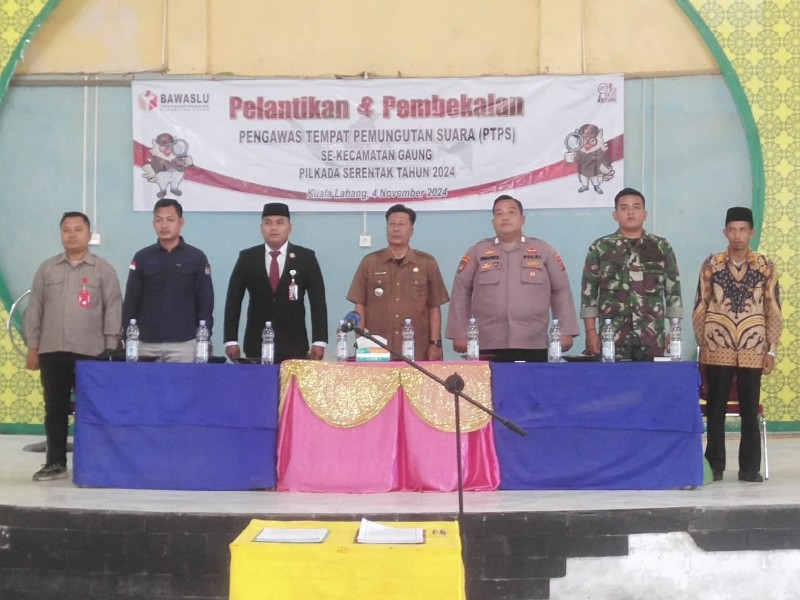Polsek Gaung Hadiri Pelantikan 85 Petugas KPPS untuk Sukseskan Pilkada 2024