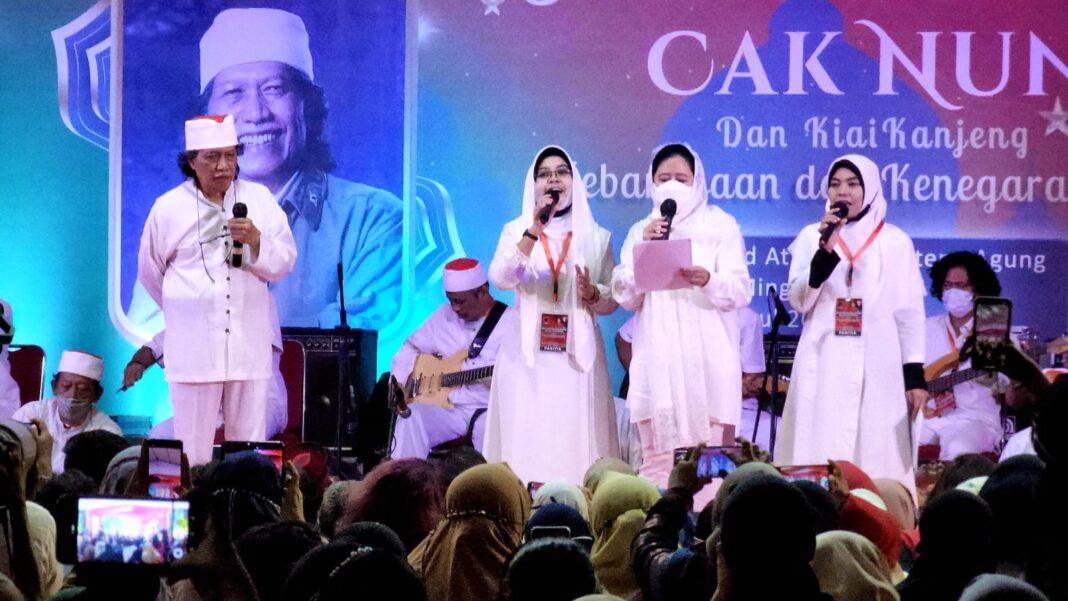 Budayawan Cak Nun Minta Puan Jaga Indonesia