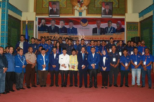 Wabup dan Ketua DPRD Hadiri Pelantikan Pengurus DPC Partai Nasdem se Pelalawan